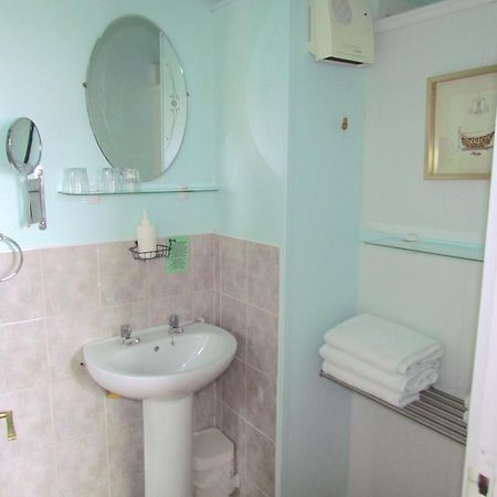 Wimbourne Guest House Blackpool Room photo