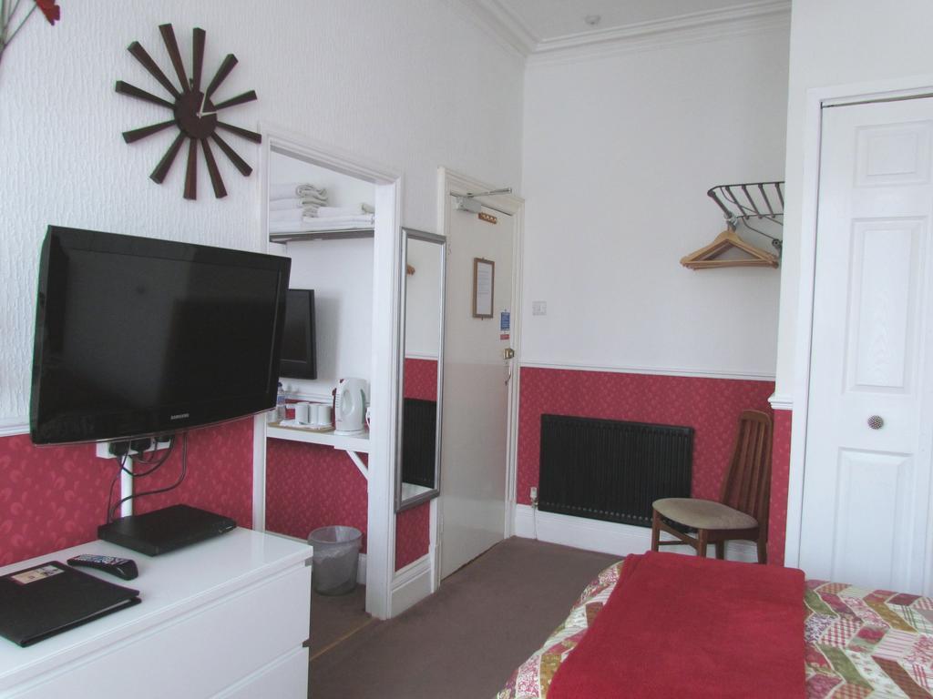 Wimbourne Guest House Blackpool Room photo